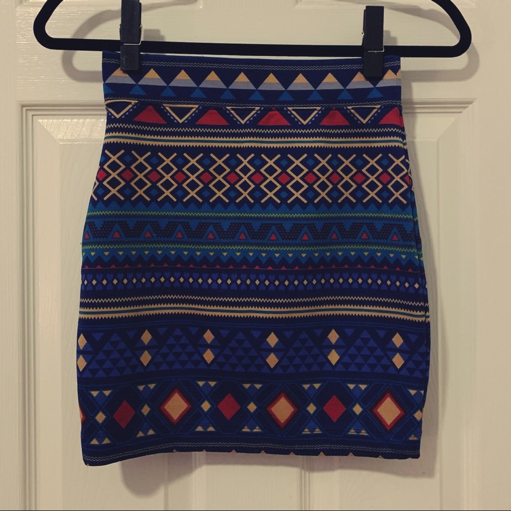 Forever 21 Blue Pattern Stretch Mini Skirt - Size S